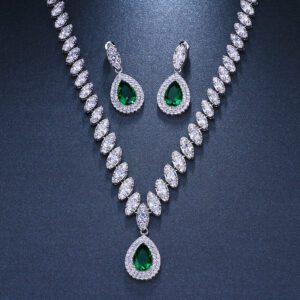 Emerald Elegance Diamond Necklace Set